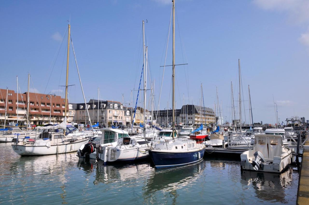 Appt Lumineux - Avec Balcon A 400M De La Plage Courseulles-sur-Mer Eksteriør billede