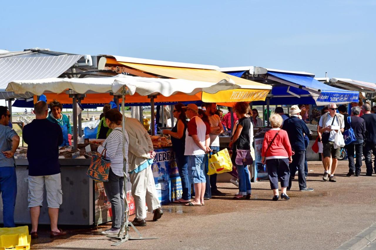 Appt Lumineux - Avec Balcon A 400M De La Plage Courseulles-sur-Mer Eksteriør billede